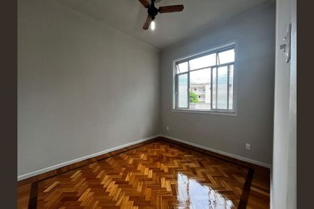 Apartamento à venda com 72m², 2 quartos e sem vaga