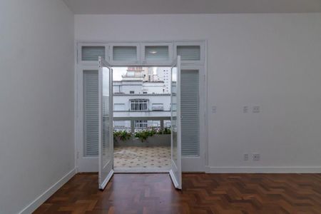 Apartamento à venda com 239m², 3 quartos e 1 vaga
