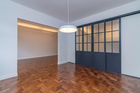 Apartamento à venda com 239m², 3 quartos e 1 vaga