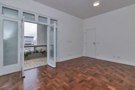 Apartamento à venda com 239m², 3 quartos e 1 vaga
