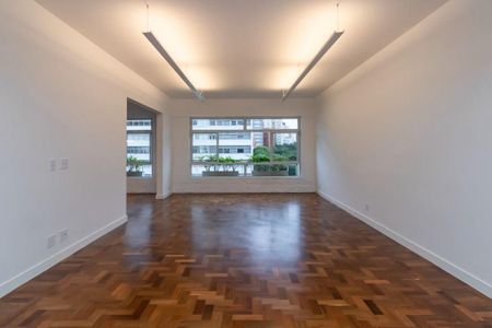 Apartamento à venda com 239m², 3 quartos e 1 vaga
