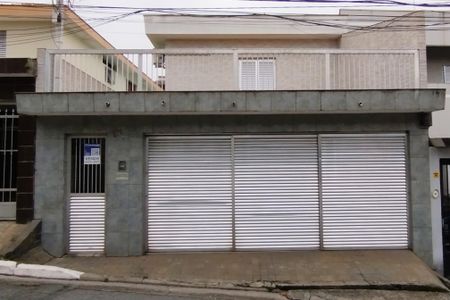 Casa para alugar com 212m², 5 quartos e 3 vagas Casa para alugar com 212m², 5 quartos e 3 vagasFachada + Placa