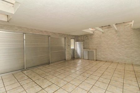 Casa para alugar com 212m², 5 quartos e 3 vagas Casa para alugar com 212m², 5 quartos e 3 vagasGaragem