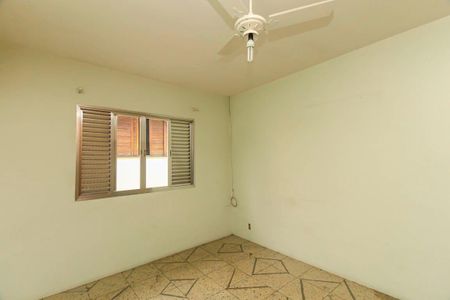 Casa para alugar com 212m², 5 quartos e 3 vagas Casa para alugar com 212m², 5 quartos e 3 vagasQuarto 1