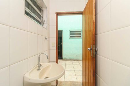 Casa para alugar com 212m², 5 quartos e 3 vagas Casa para alugar com 212m², 5 quartos e 3 vagasBanheiro de Serviço