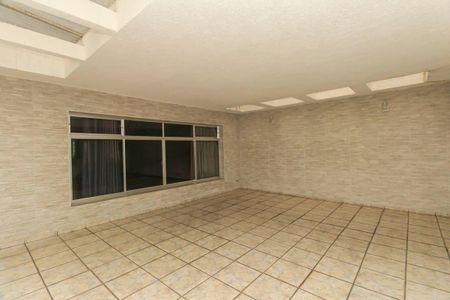 Casa para alugar com 212m², 5 quartos e 3 vagas Casa para alugar com 212m², 5 quartos e 3 vagasGaragem