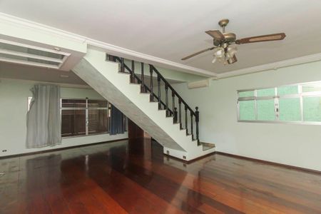 Sala de casa para alugar com 5 quartos, 212m² em Vila Ema, São Paulo