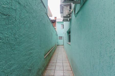 Casa para alugar com 212m², 5 quartos e 3 vagas Casa para alugar com 212m², 5 quartos e 3 vagasQuintal