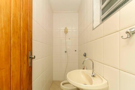Casa para alugar com 212m², 5 quartos e 3 vagas Casa para alugar com 212m², 5 quartos e 3 vagasBanheiro de Serviço