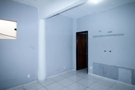 Sala de casa para alugar com 2 quartos, 100m² em Penha, Rio de Janeiro