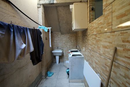 Casa para alugar com 100m², 2 quartos e sem vagaÁrea de Serviço