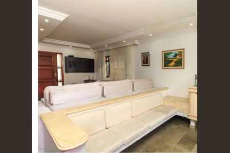 Casa à venda com 4 quartos, 348m² em Campo Grande, São Paulo
