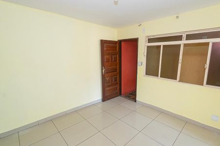 Sala de casa para alugar com 2 quartos, 100m² em São Cosme de Baixo (são Benedito), Belo Horizonte