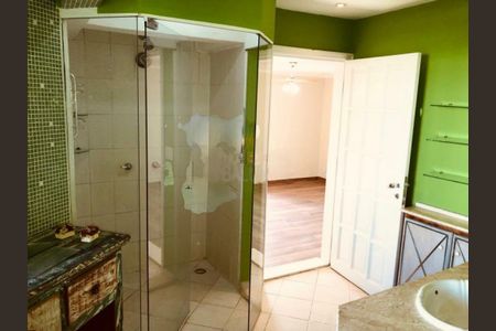 Apartamento à venda com 239m², 4 quartos e 2 vagas