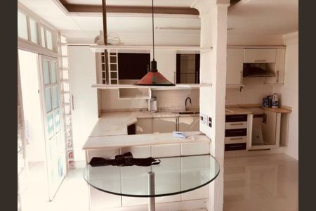 Apartamento à venda com 239m², 4 quartos e 2 vagas