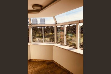 Apartamento à venda com 239m², 4 quartos e 2 vagas