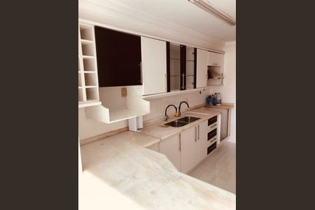 Apartamento à venda com 239m², 4 quartos e 2 vagas
