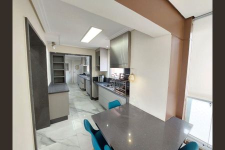 Apartamento à venda com 205m², 3 quartos e 4 vagas
