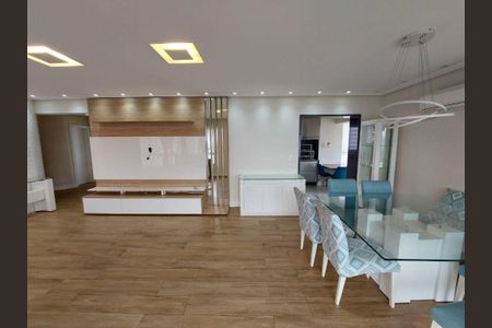 Apartamento à venda com 205m², 3 quartos e 4 vagas