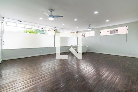 Apartamento para alugar com 45m², 1 quarto e 1 vaga Apartamento para alugar com 45m², 1 quarto e 1 vagaÁrea comum - Salão de festas