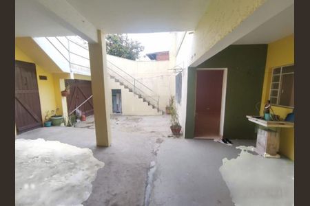 Casa à venda com 194m², 2 quartos e 1 vaga