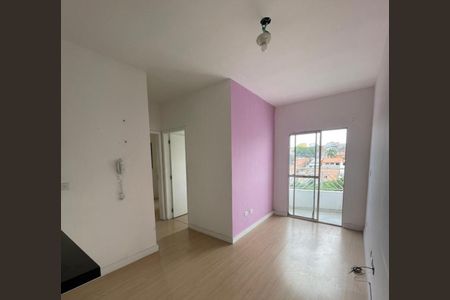 Sala de apartamento para alugar com 2 quartos, 40m² em Chácaras Caxingui, Embu das Artes