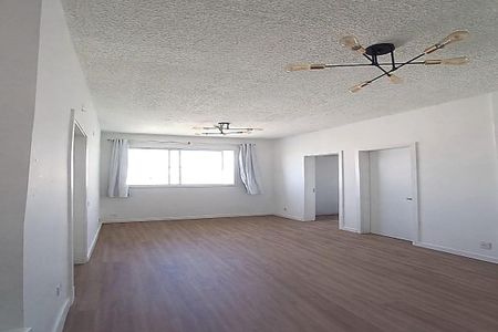 Quarto de apartamento para alugar com 2 quartos, 40m² em Chácaras Caxingui, Embu das Artes