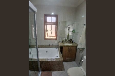 Casa à venda com 150m², 4 quartos e 4 vagas