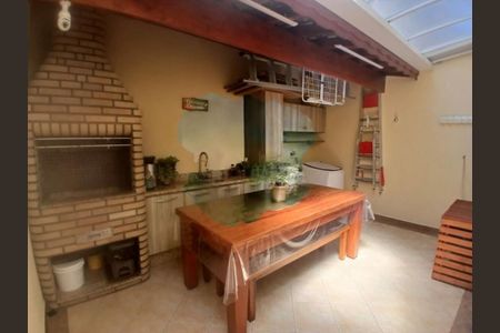 Casa à venda com 150m², 4 quartos e 4 vagas
