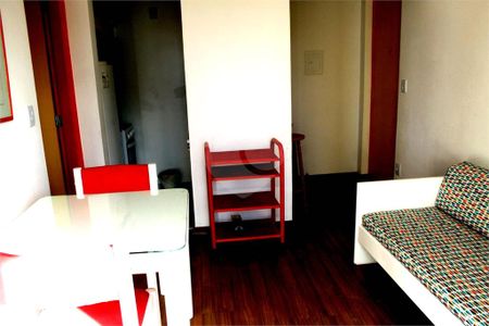 Apartamento à venda com 37m², 1 quarto e 1 vaga