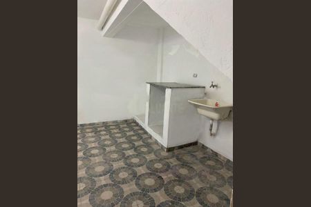 Casa à venda com 3 quartos, 300m² em Vila do Castelo, São Paulo