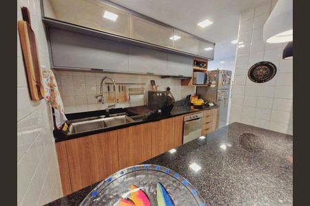 Apartamento à venda com 97m², 2 quartos e 1 vaga