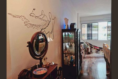 Apartamento à venda com 97m², 2 quartos e 1 vaga