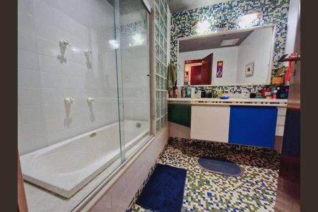Apartamento à venda com 97m², 2 quartos e 1 vaga