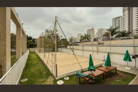 Apartamento à venda com 210m², 3 quartos e 3 vagas Apartamento à venda com 210m², 3 quartos e 3 vagasQuadra de Vôlei de Areia