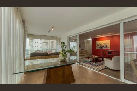 Apartamento à venda com 210m², 3 quartos e 3 vagas Apartamento à venda com 210m², 3 quartos e 3 vagasSala