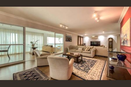 Apartamento à venda com 210m², 3 quartos e 3 vagas Apartamento à venda com 210m², 3 quartos e 3 vagasSala