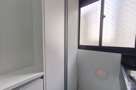 Apartamento para alugar com 43m², 2 quartos e 1 vaga Apartamento para alugar com 43m², 2 quartos e 1 vagaÁrea de Serviço