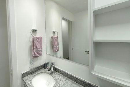 Apartamento para alugar com 43m², 2 quartos e 1 vaga Apartamento para alugar com 43m², 2 quartos e 1 vagaBanheiro