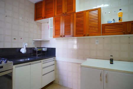 Apartamento à venda com 98m², 2 quartos e 1 vagaCozinha 