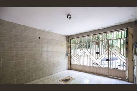 Casa à venda com 200m², 2 quartos e 2 vagas