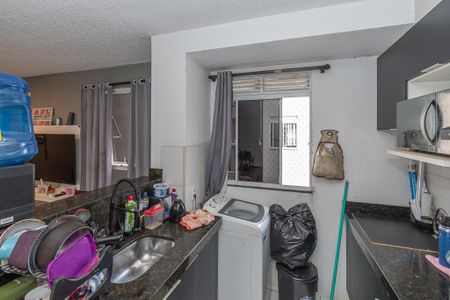 Apartamento para alugar com 49m², 2 quartos e 1 vaga Apartamento para alugar com 49m², 2 quartos e 1 vagaCozinha e Área de Serviço