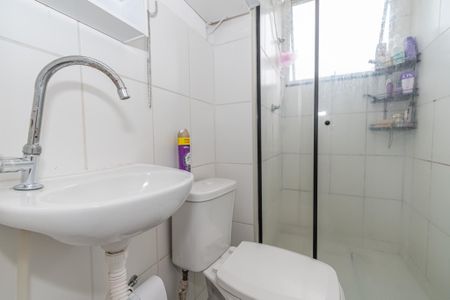Banheiro  de apartamento para alugar com 2 quartos, 49m² em Jardim São Jorge, Hortolândia