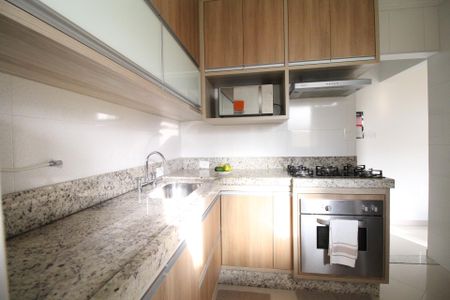 Apartamento à venda com 89m², 3 quartos e 2 vagas Apartamento à venda com 89m², 3 quartos e 2 vagasCozinha e Área de Serviço
