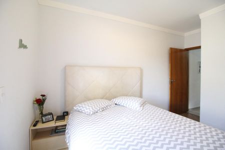 Apartamento à venda com 89m², 3 quartos e 2 vagas Apartamento à venda com 89m², 3 quartos e 2 vagasSuíte