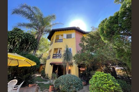 Fachada de casa à venda com 5 quartos, 650m² em Parque dos Principes, São Paulo