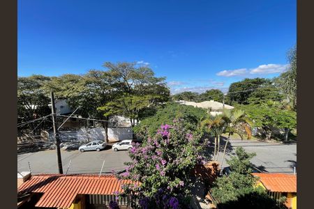Casa à venda com 650m², 5 quartos e 6 vagas Casa à venda com 650m², 5 quartos e 6 vagasQuarto 2