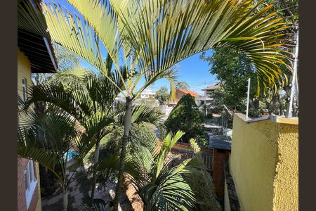 Casa à venda com 650m², 5 quartos e 6 vagas Casa à venda com 650m², 5 quartos e 6 vagasQuarto 4