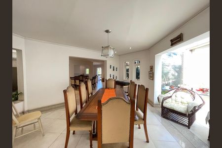 Sala de casa à venda com 5 quartos, 650m² em Parque dos Principes, São Paulo