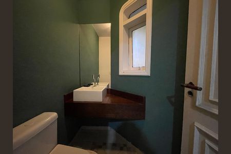 Casa à venda com 650m², 5 quartos e 6 vagas Casa à venda com 650m², 5 quartos e 6 vagasBanheiro 7